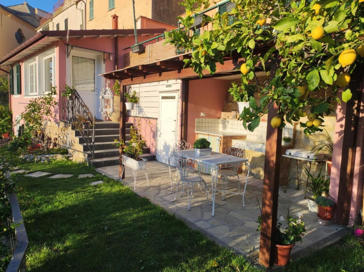Florinda Lemon'S Suite Cervo Exterior photo