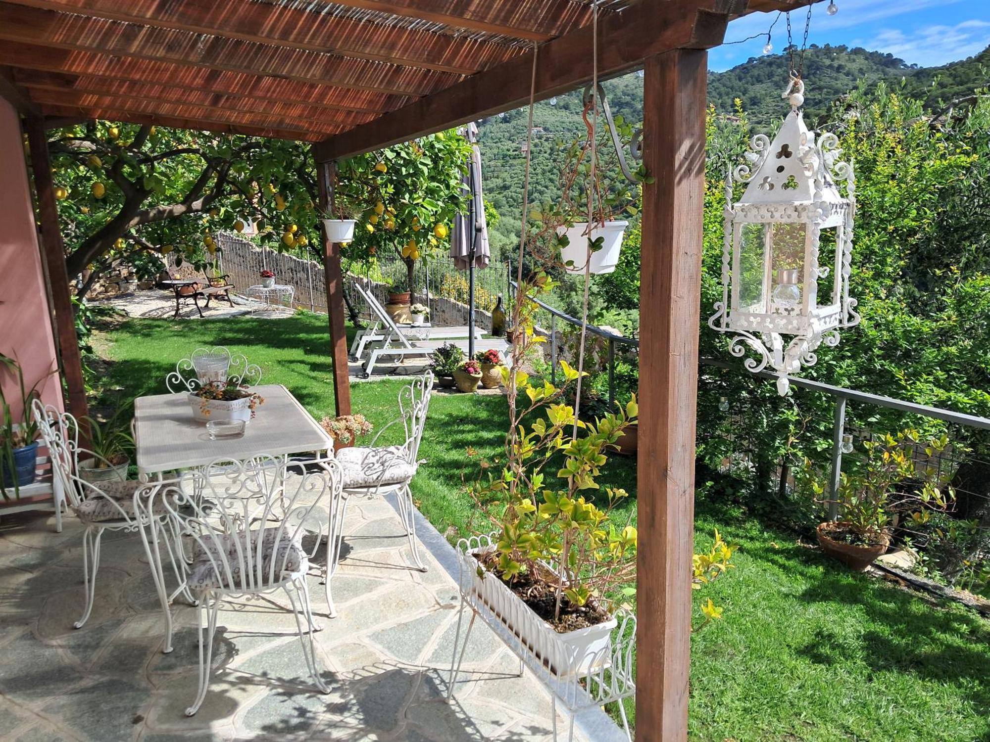 Florinda Lemon'S Suite Cervo Exterior photo